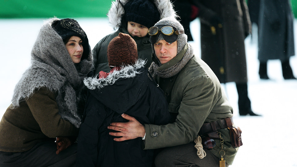 Актер Юра Борисов на съемках фильма «Битва моторов»