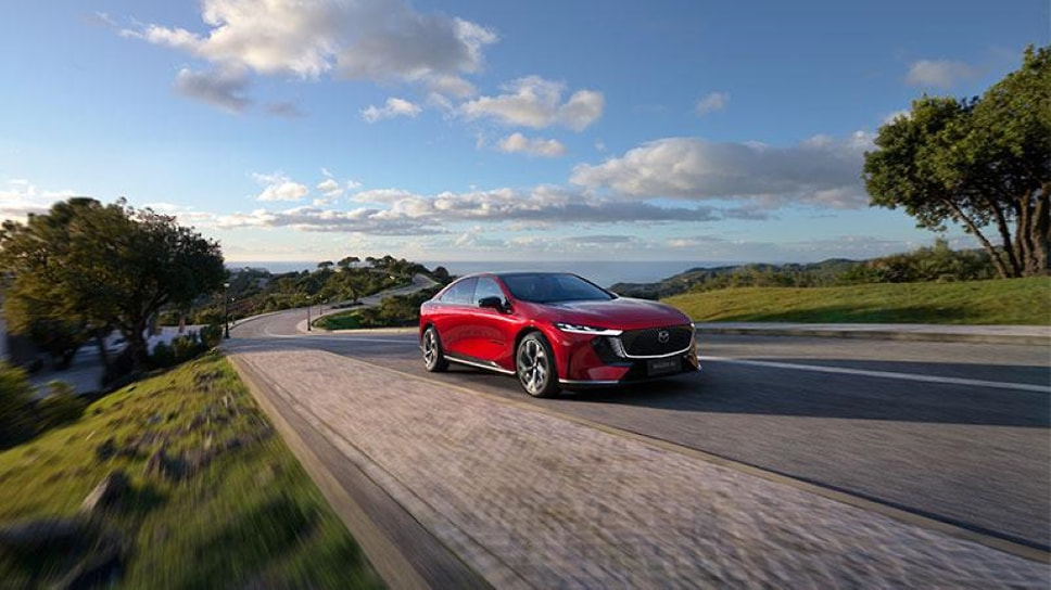 Новый, полностью электрический седан Mazda6e