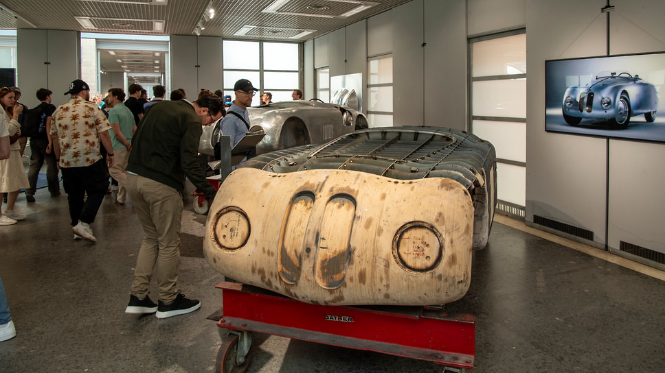 На выставке BMW Mille Miglia Icons было много интересных экспонатов, рассказывающих о том, как создавали эти автомобили