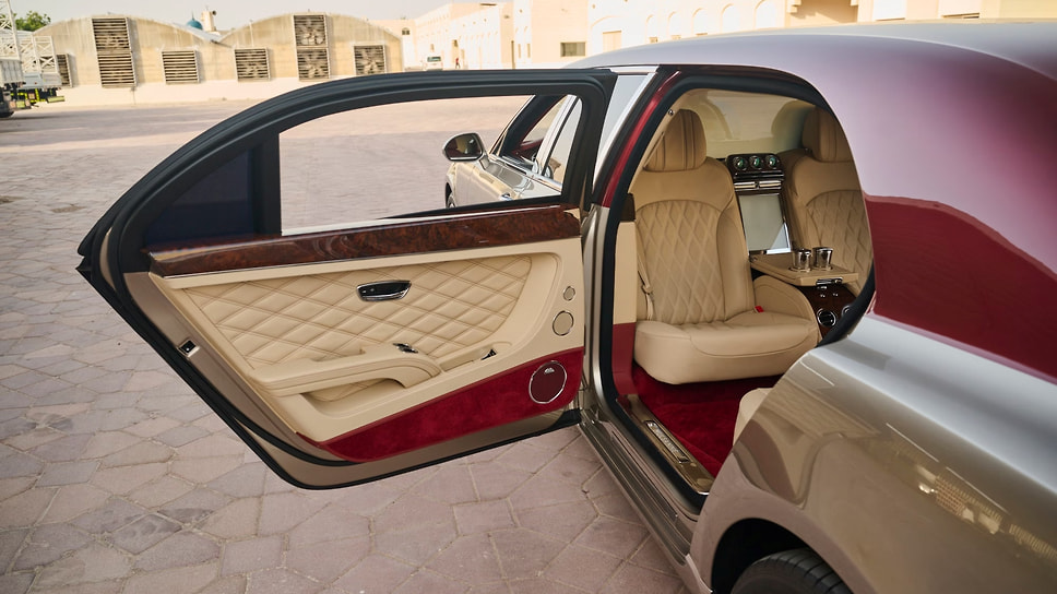 Bentley Mulsanne Grand Limousine