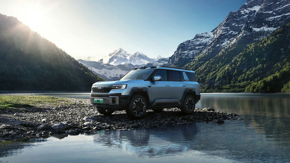 &lt;b>Fangchengbao Bao 8. Red Dot 2025.&lt;/b>
Гибридный внедорожник Fangchengbao Bao от китайского производителя BYD получил награду за сочетание мощного и изысканного внешнего вида с продуманной архитектурой салона
