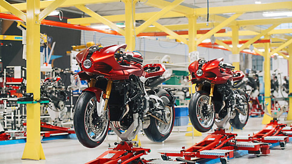 Линия сборки мотоциклов марки MV Agusta