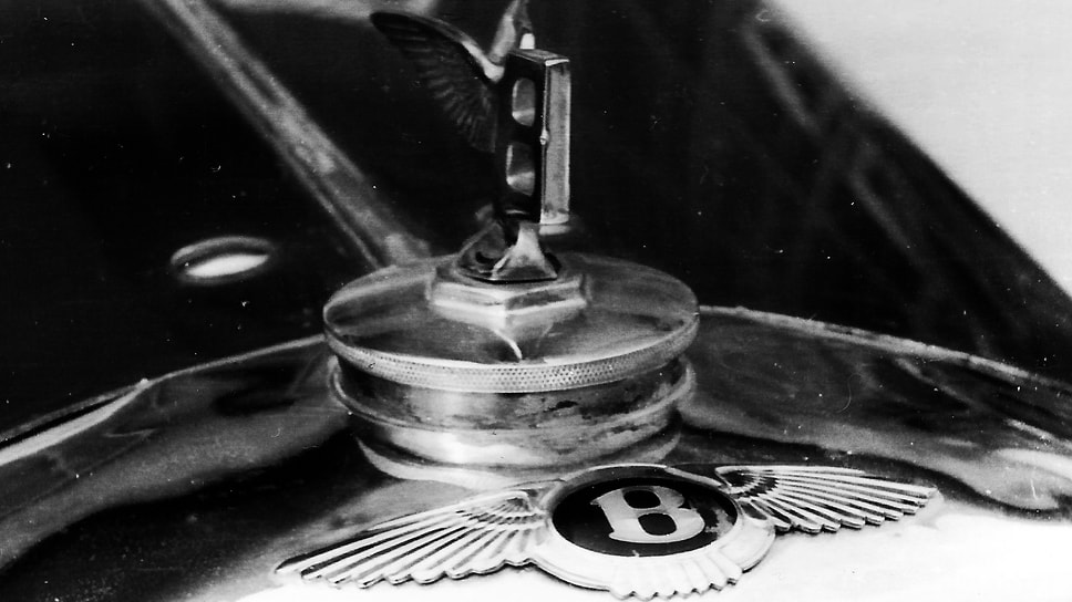 4 октября 1984 года в гараже случился пожар, уничтоживший несколько автомобилей: Mercedes-Benz W126, Ford Mustang, ВАЗ-2103, Bentley 4&amp;frac12; Litre и BMW-328. Больше всего Луи сожалел о Bentley, которую не брались восстановить даже реставраторы из Великобритании