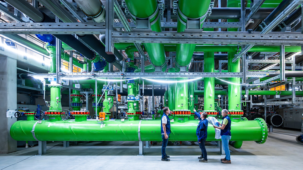 Внутри нового завода BMW по производству высоковольтных батарей для электрокаров, строительство которого идет в коммунах Ирльбах и Штраскирхен