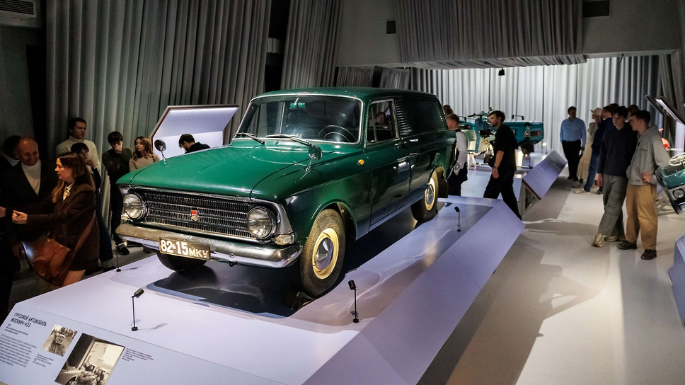 Грузовой фургон «Москвич-433» в Музее транспорта Москвы на ВДНХ, который начал проводить выставки совместно с автомобильными коллекционерами