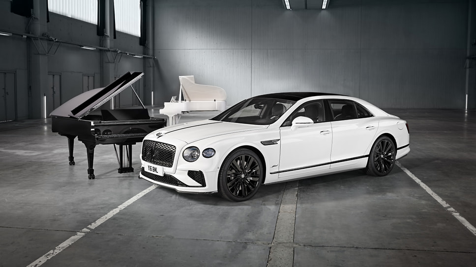 Bentley и старейший американский производитель фортепьяно Steinway &amp; Sons объявили о сотрудничестве, в рамках которого появилась спецверсия седана Flying Spur Speed и тематическая лимитированная линейка из 52 роялей