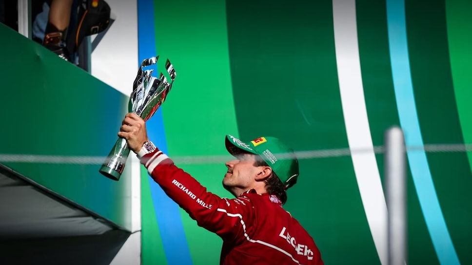 Своим вторым местом доволен и Леклер. Но ни одной победы на этапах этого сезона у гонщиков Ferrari пока не было, что досадно