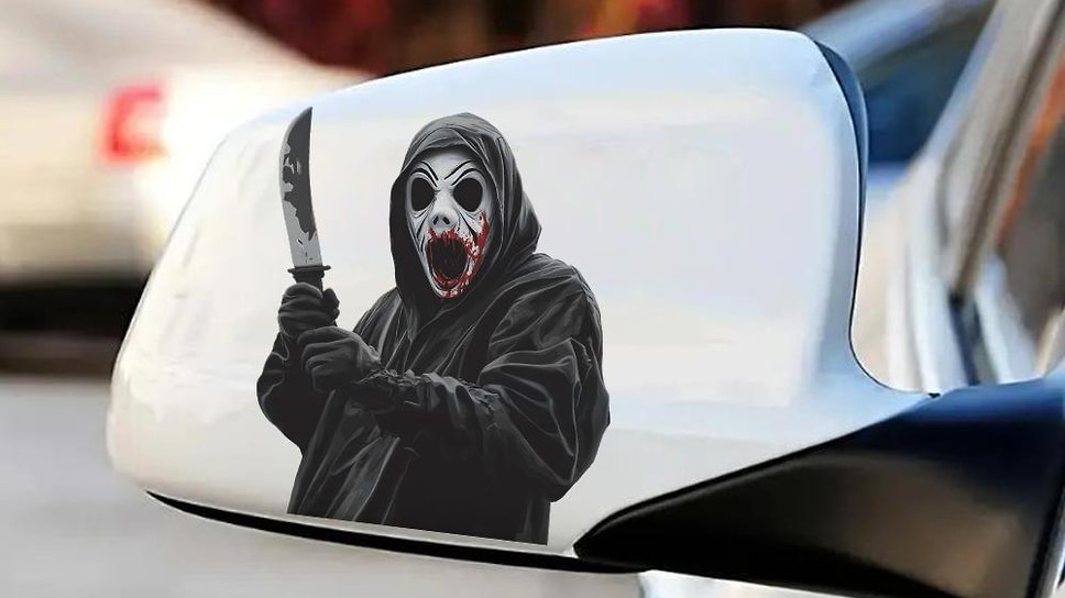 А этот персонаж уже не особо симпатичный. И совсем не дружелюбный