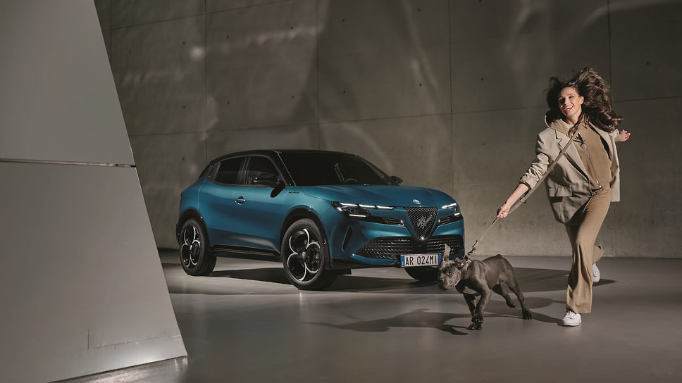 Стартовая версия Milano предлагает уже в стандартной комплектации автономное вождение второго уровня, подключенную навигацию, камеру заднего вида на 180 градусов, электрическую дверь багажника с голосовым управлением и бесключевую систему бесконтактного доступа