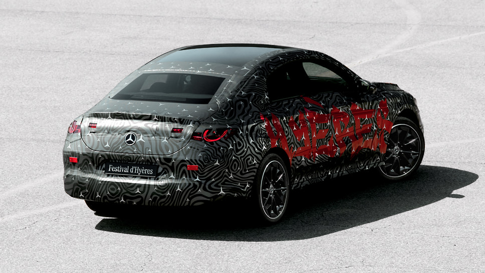 Новый Mercedes-Benz CLA в специальном камуфляже
