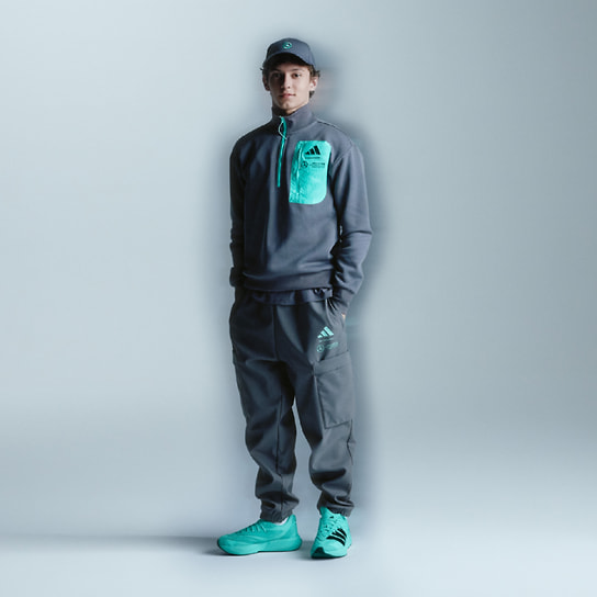 Одежда из коллекции Mercedes-AMG Petronas F1 Team Х Adidas