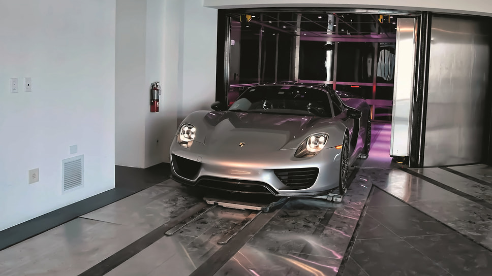 Porsche Design Tower