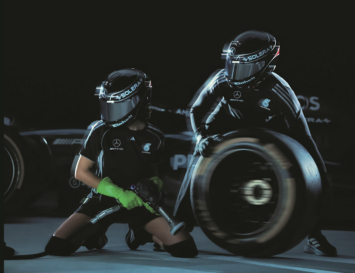 Одежда из коллекции Mercedes-AMG Petronas F1 Team Х Adidas