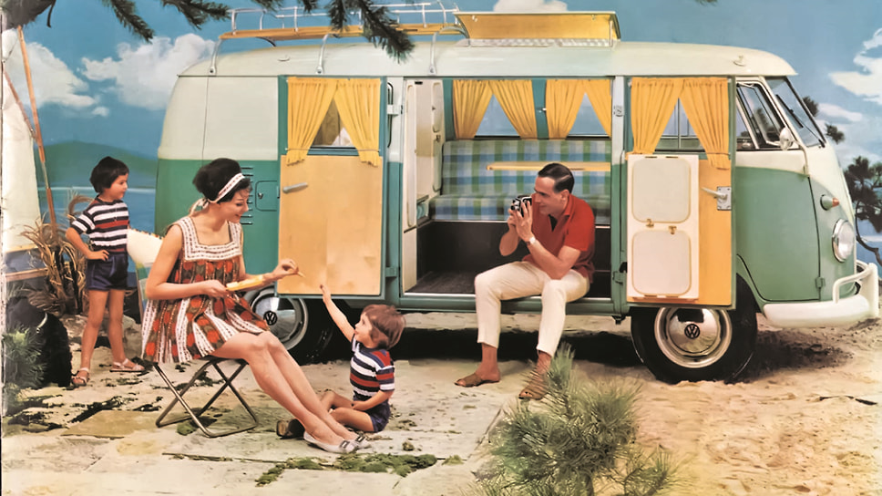 Автобус Volkswagen Type 2 выпускался во множестве различных вариаций, включая коммерческие фургоны и пикапы. Именно по ним в первую очередь ударил «куриный налог». Пассажирские версии при этом не пострадали и до сих пор нередко встречаются на дорогах США.