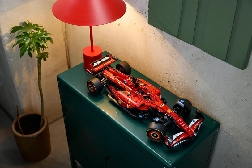 Lego Technic Scuderia Ferrari SF-24 F1