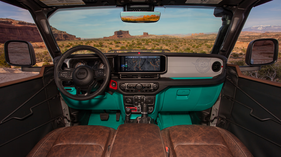 В салоне Jeep Convoy Concept